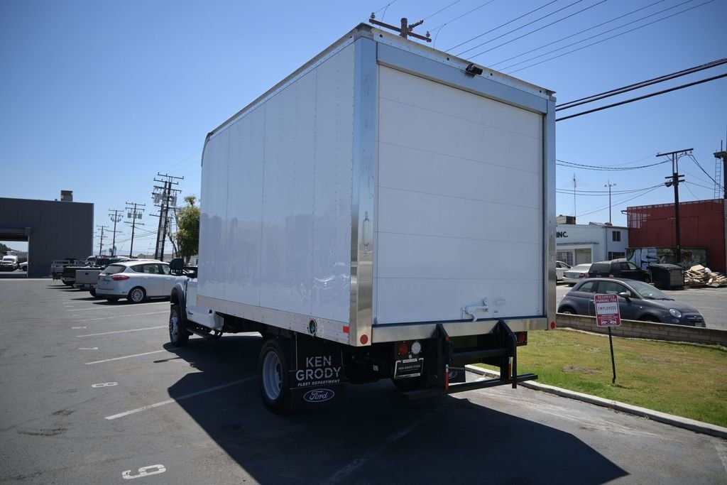New 2026 Oxford White Ford XL image 17