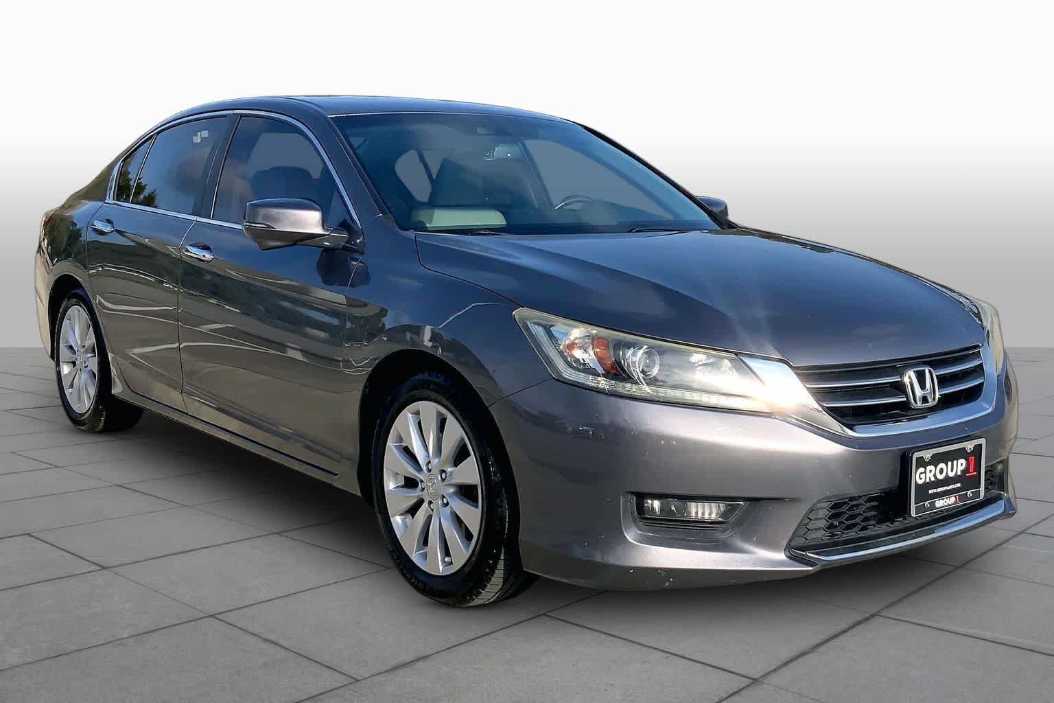 Used 2014 Modern Steel Metallic Honda EX-L image 3