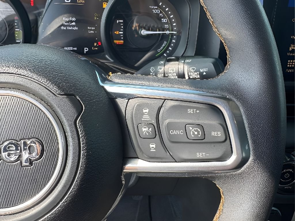 Used 2024 Silver Zynith Clearcoat Jeep Sahara image 17
