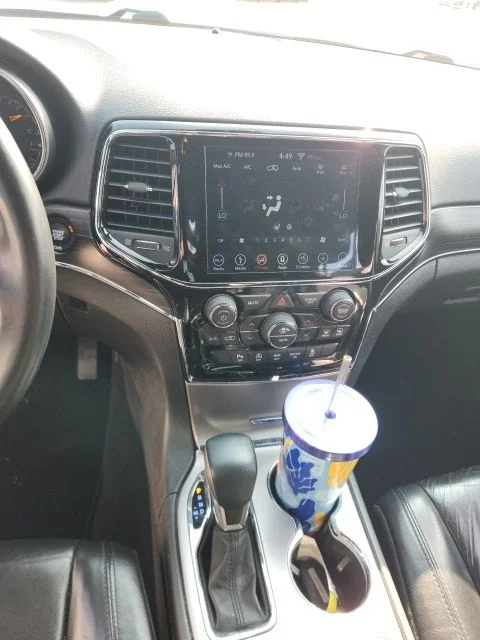 Used 2019 Bright White Clearcoat Jeep Limited image 14