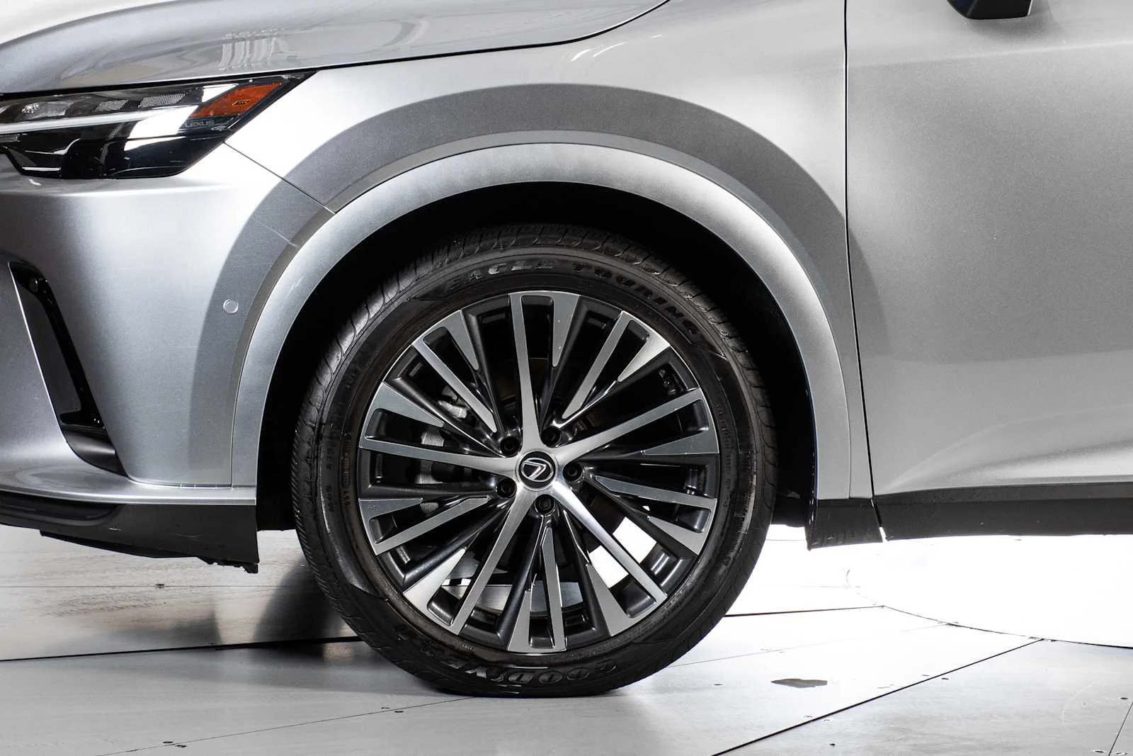 Certified Used 2024 Iridium Lexus Premium Plus image 12