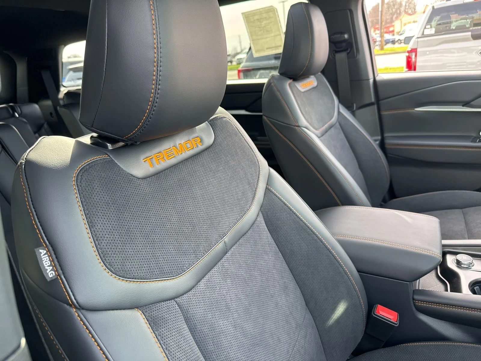 New 2026 Space White Metallic Ford Tremor® image 37