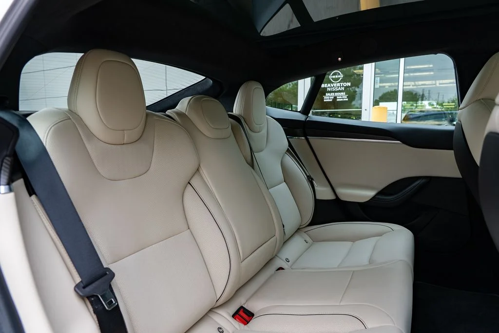 Used 2021 Blue Tesla Plaid image 21