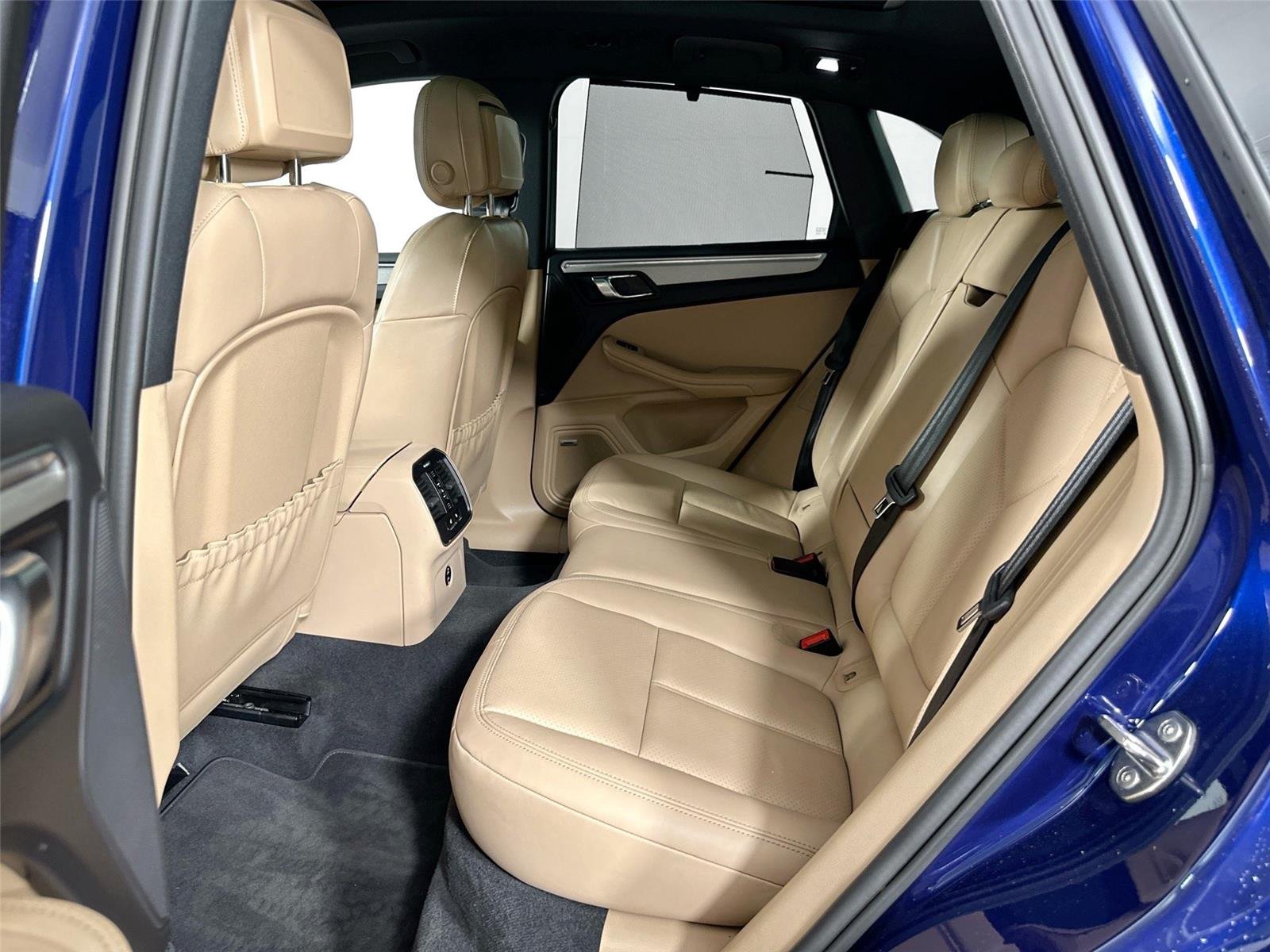 2024 Porsche Macan Base - Photo 27