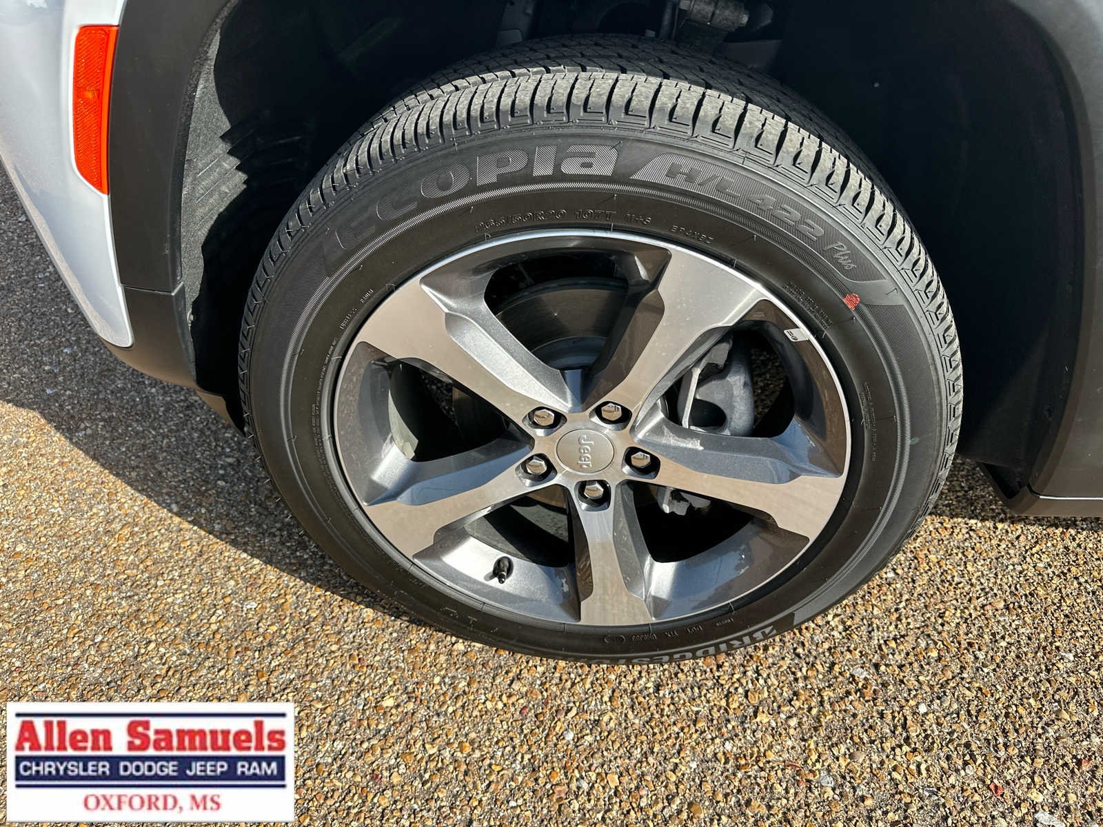 Used 2026 Bright White Clearcoat Jeep Limited image 47