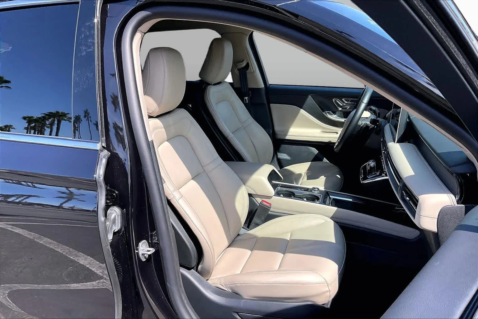 Pre-Owned 2025 Lincoln Corsair Premiere