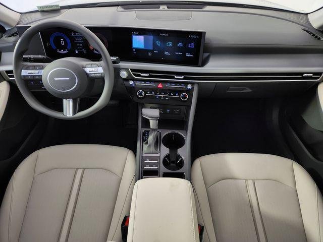 New 2026 Gray Hyundai SE image 19