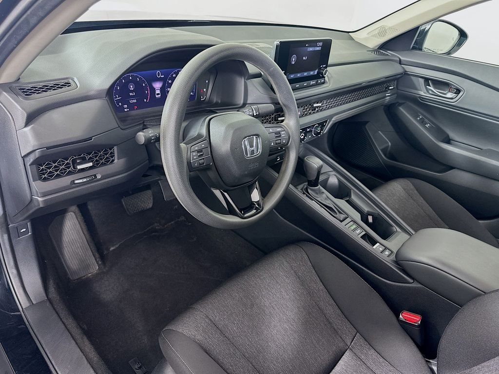 2025 Honda Accord SE - Photo 9