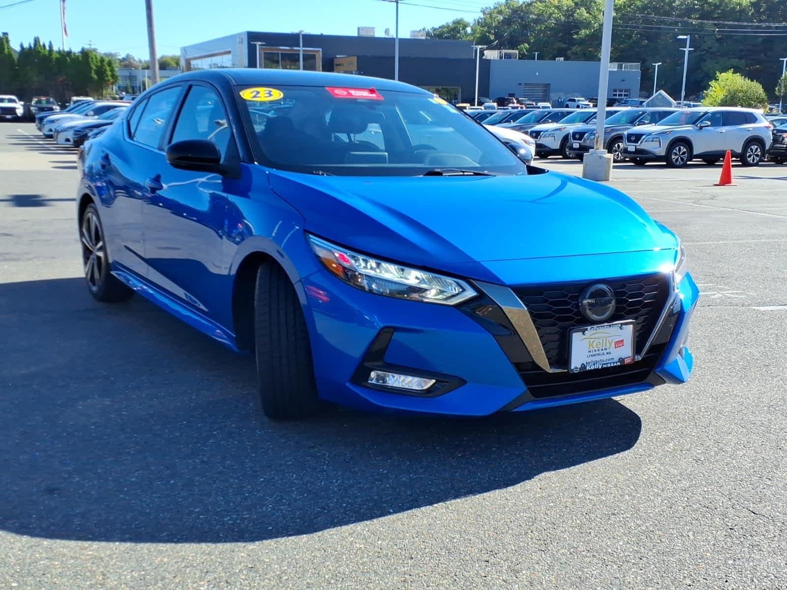 Certified Used 2023 Electric Blue Metallic/Super Black Nissan SR image 3