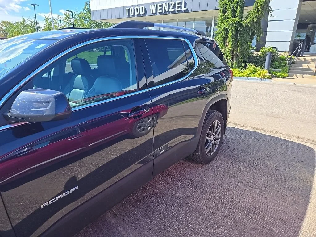 Certified Used 2017 DARK SAPPHIRE BLUE METALLIC GMC SLT image 7