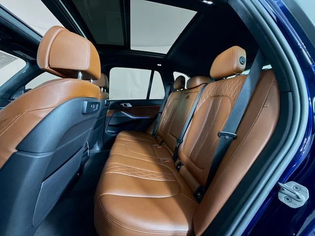 Used 2021 Blue BMW M50i image 24