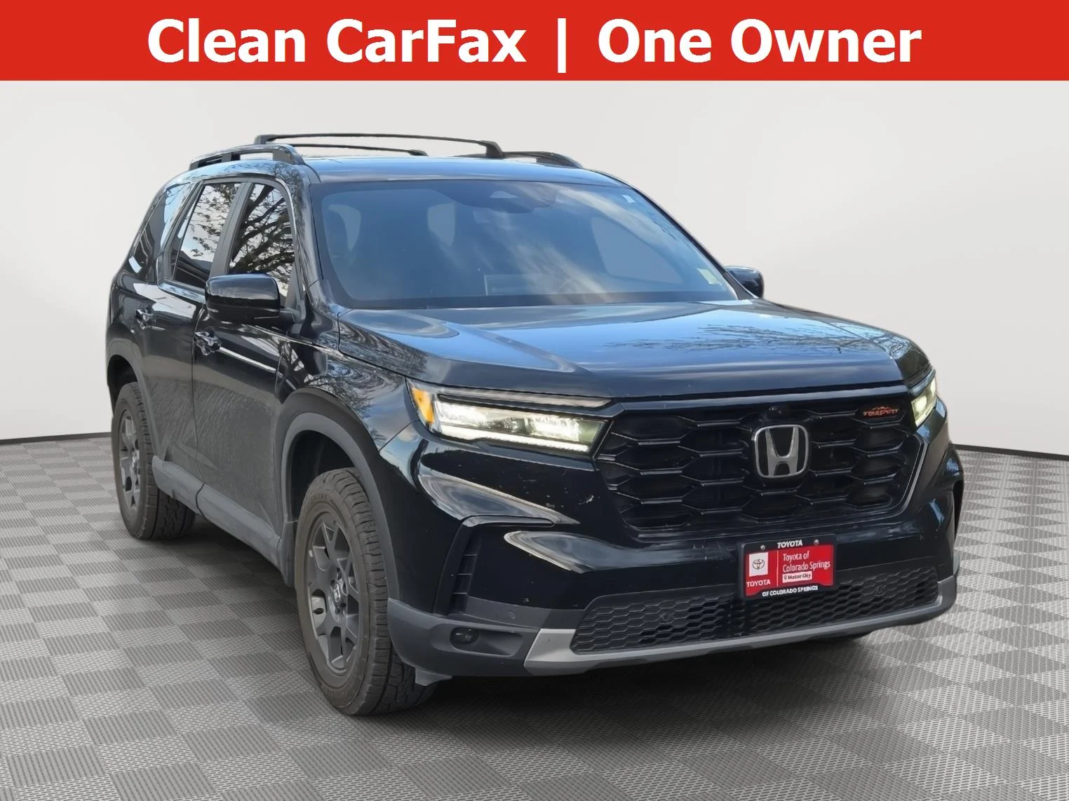 2025 Honda Pilot TrailSport AWD's photo