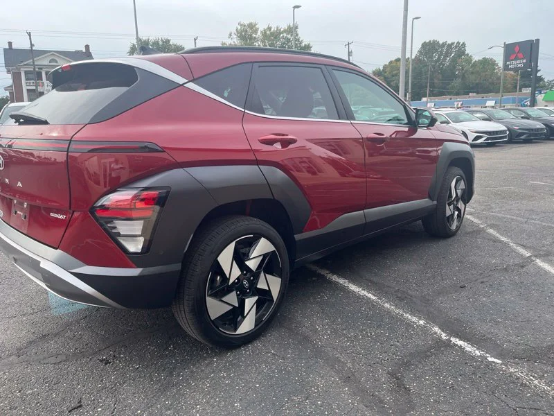 Used 2025 Red Hyundai Limited image 5