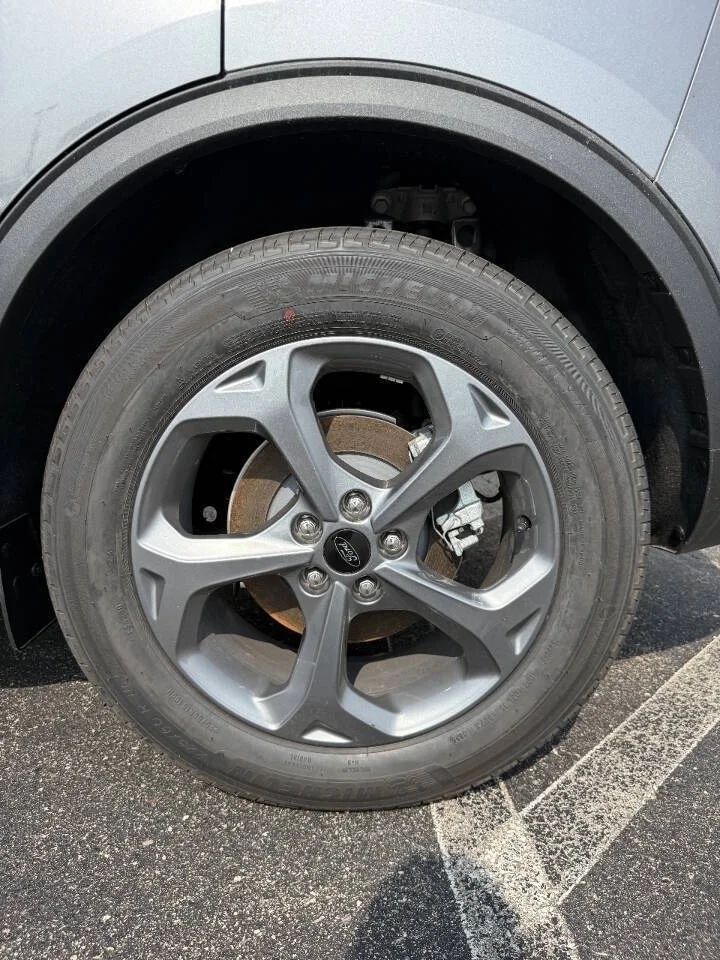 New 2026 Carbonized Gray Metallic Ford ST-Line image 13