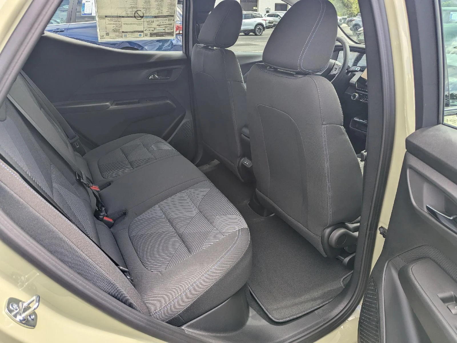 2027 Chevrolet Bolt LT - Photo 53