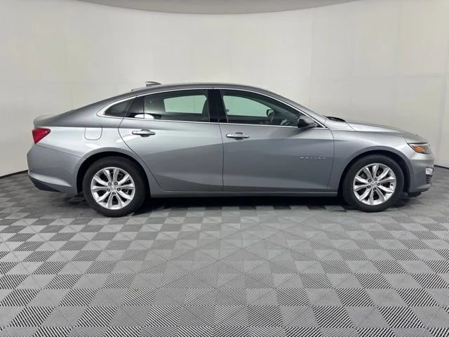 Used 2024 Sterling Gray Metallic Chevrolet 1LT image 32