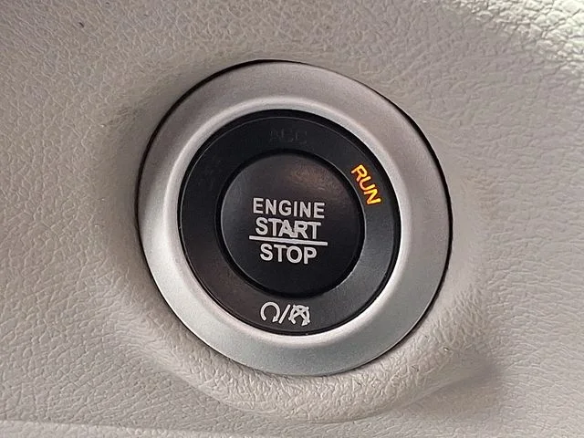 Used 2018 Red Chrysler Touring Plus image 22