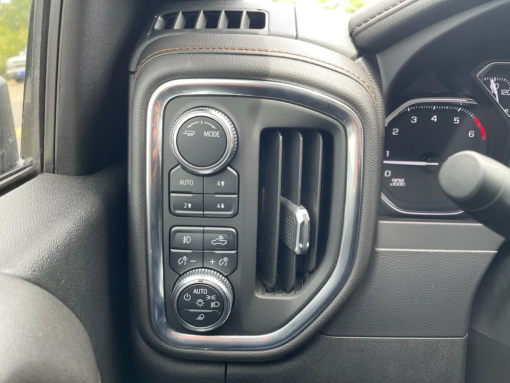 2022 GMC Sierra 2500HD AT4 - Photo 17
