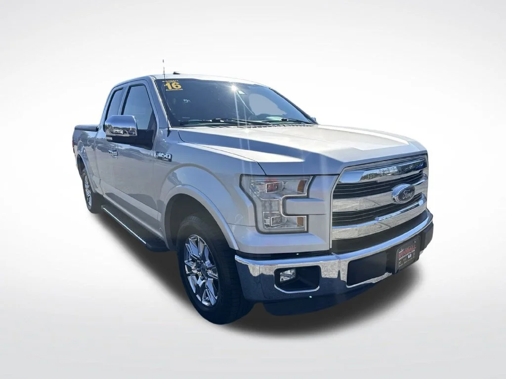 Used 2016 Silver Ford XL image 1