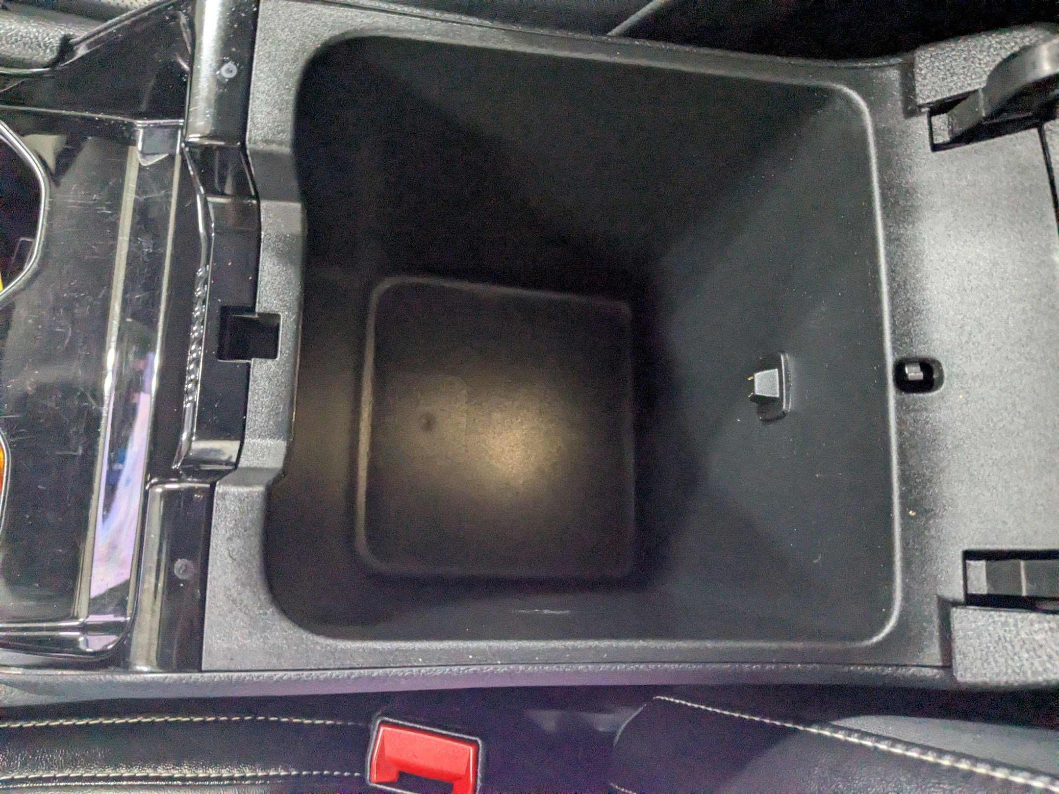 Used 2022 Diamond Black Crystal Pearlcoat Jeep 4xe image 18