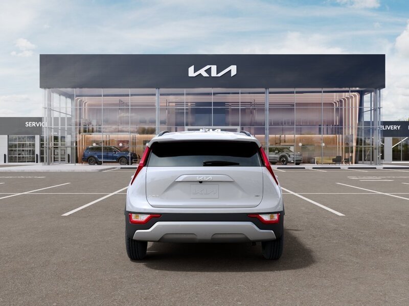 New 2026 Snow White Pearl Kia LX image 5