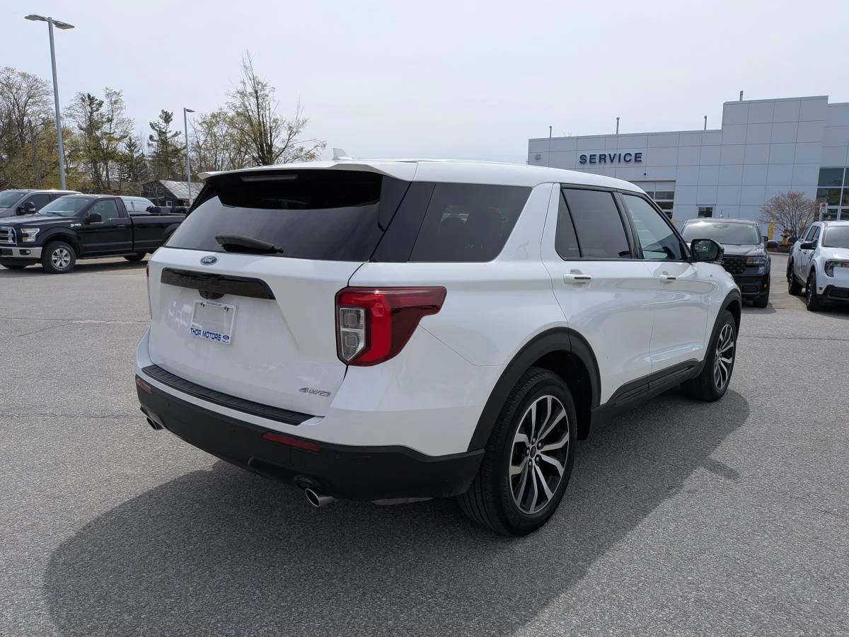 Used 2022 White Ford St-Line image 5