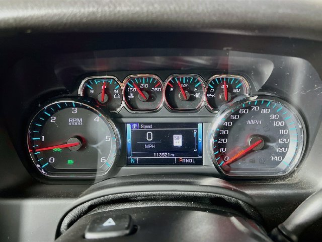 2018 Chevrolet Suburban LT - Photo 14