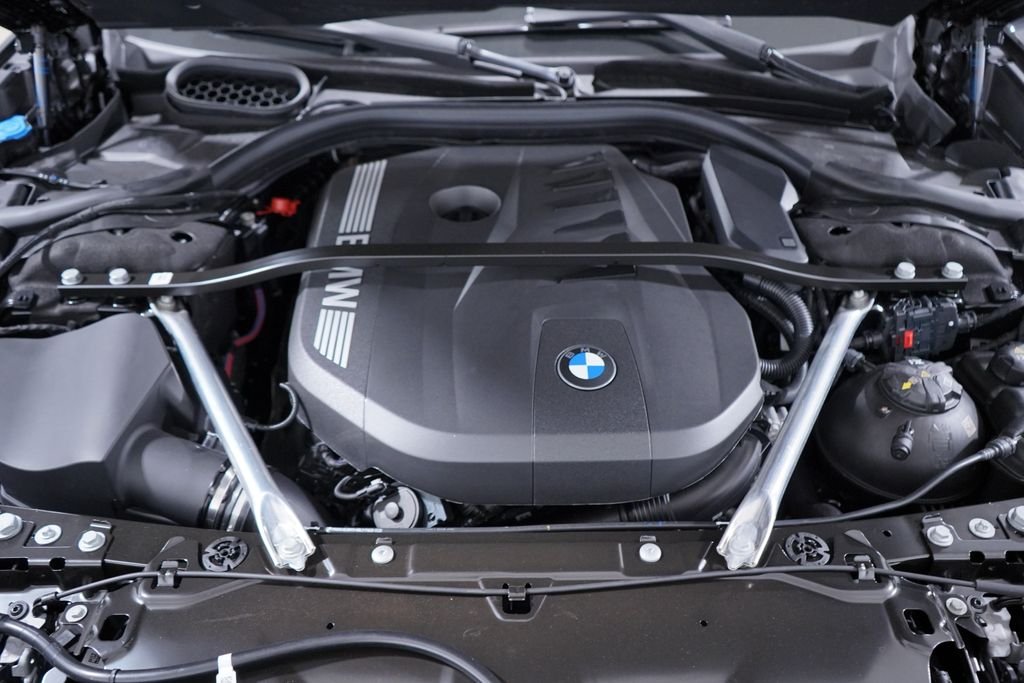New 2026 Black Sapphire Metallic BMW 740i image 21