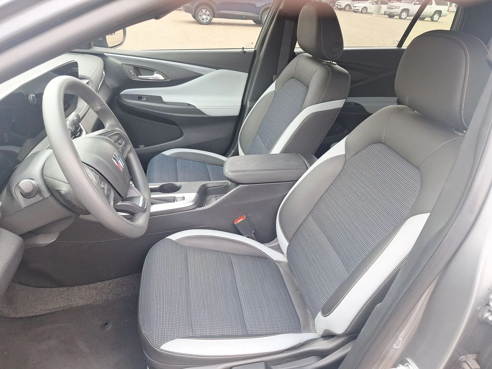 Used 2025 Gray Buick Preferred image 9