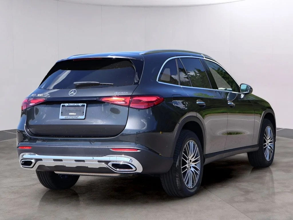 Certified Used 2026 Graphite Grey Metallic Mercedes-Benz GLC 300 image 7