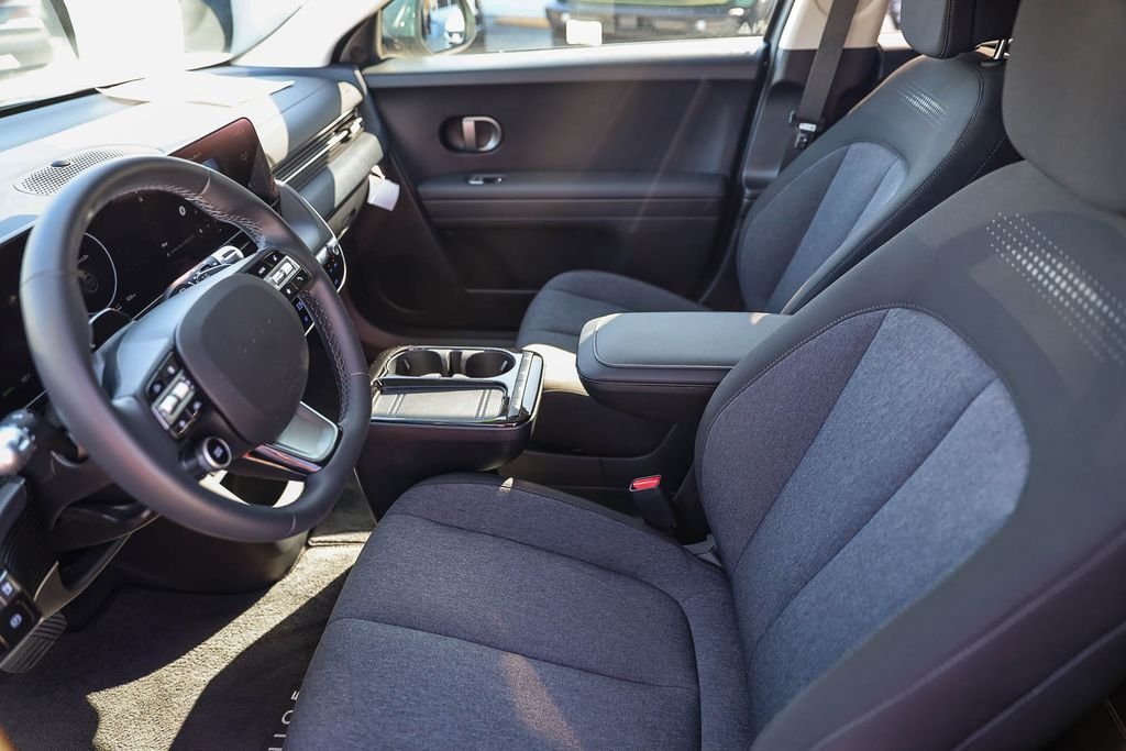2026 Hyundai IONIQ 5 SE - Photo 18