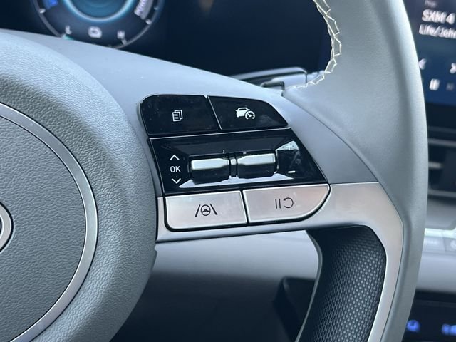 Certified Used 2025 White Hyundai SEL Sport image 34