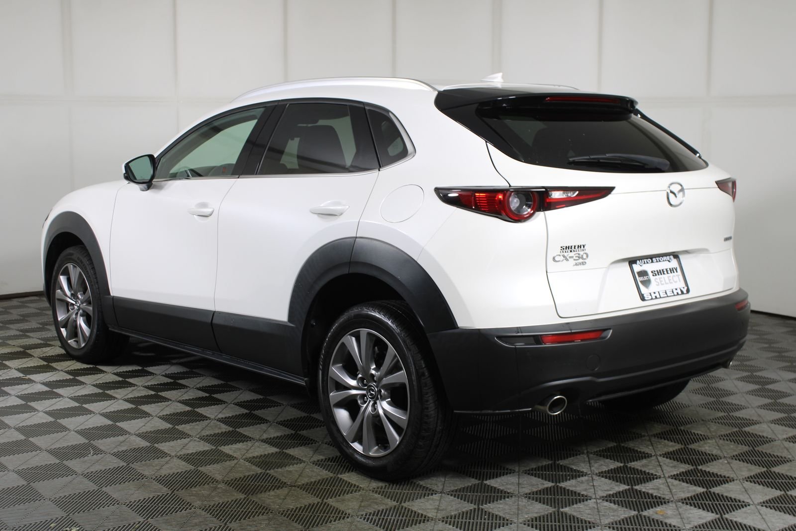 Used 2021 White Mazda Premium image 4