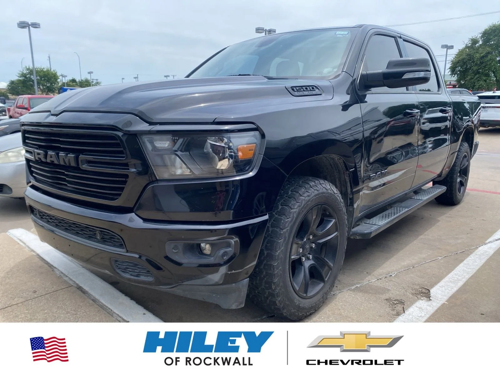 2020 RAM 1500 Big Horn/Lone Star 4x4 Crew Cab 5'7's photo