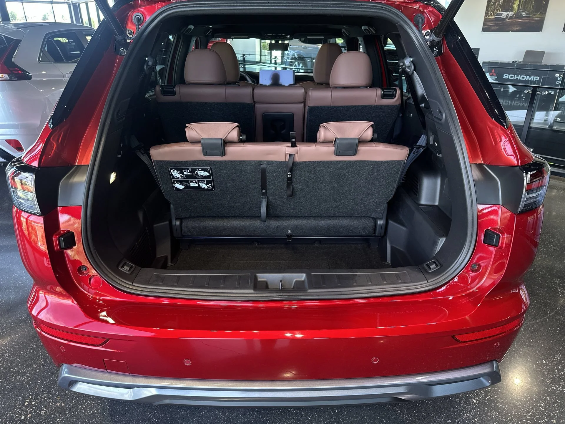 New 2026 Red Diamond/Black Roof Mitsubishi SEL image 25