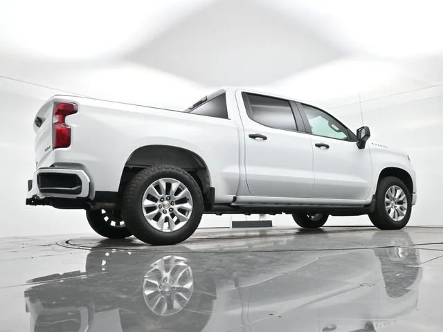 Used 2026 Summit White Chevrolet Custom image 27