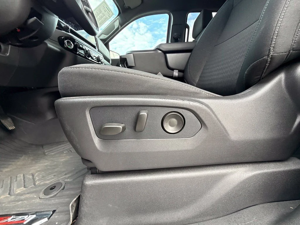 Used 2026 Summit White Chevrolet RST image 32