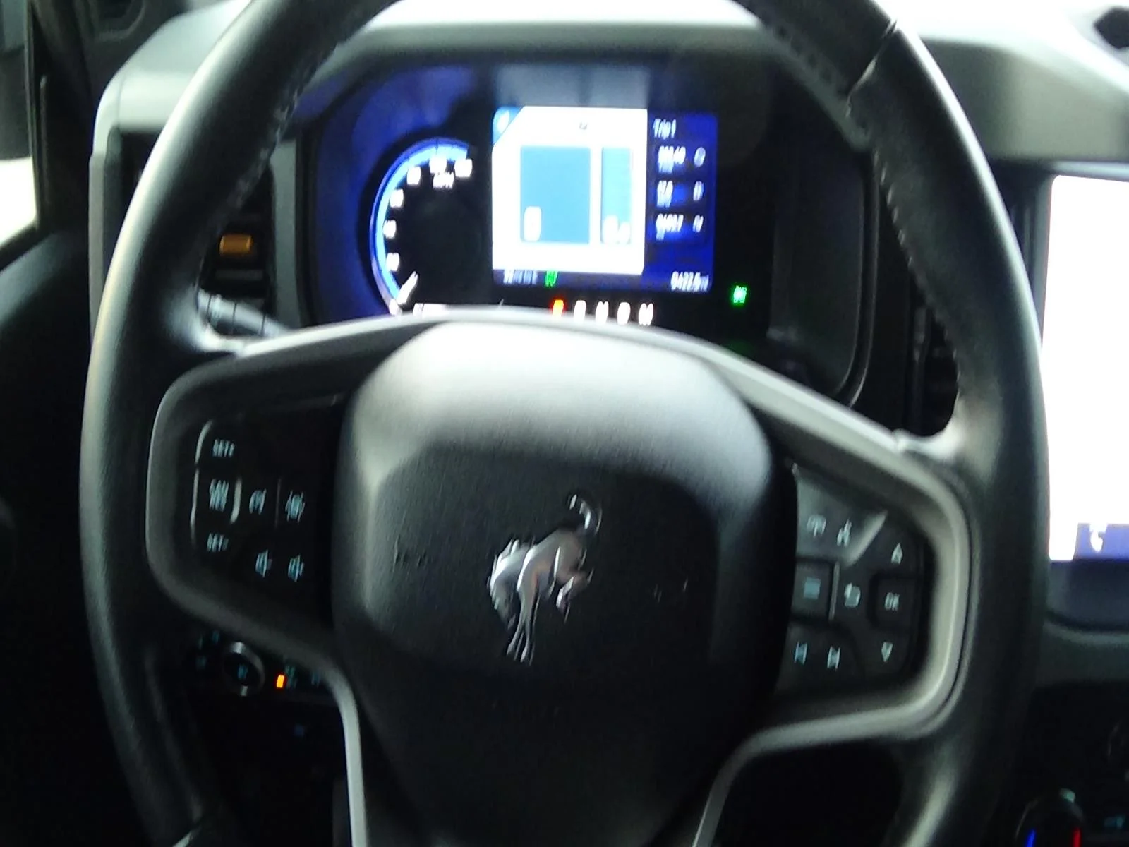 Used 2023 Carbonized Gray (m7) Ford Badlands Advanced image 18