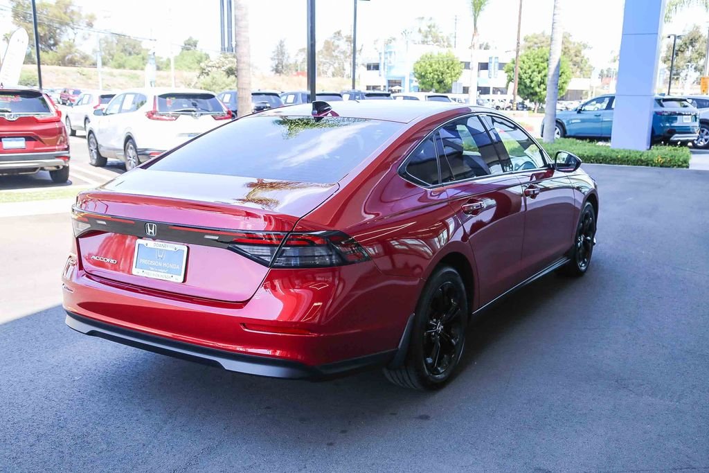 2025 Honda Accord SE - Photo 7