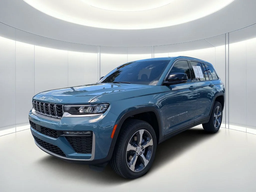 Used 2026 Blue Jeep Limited image 8