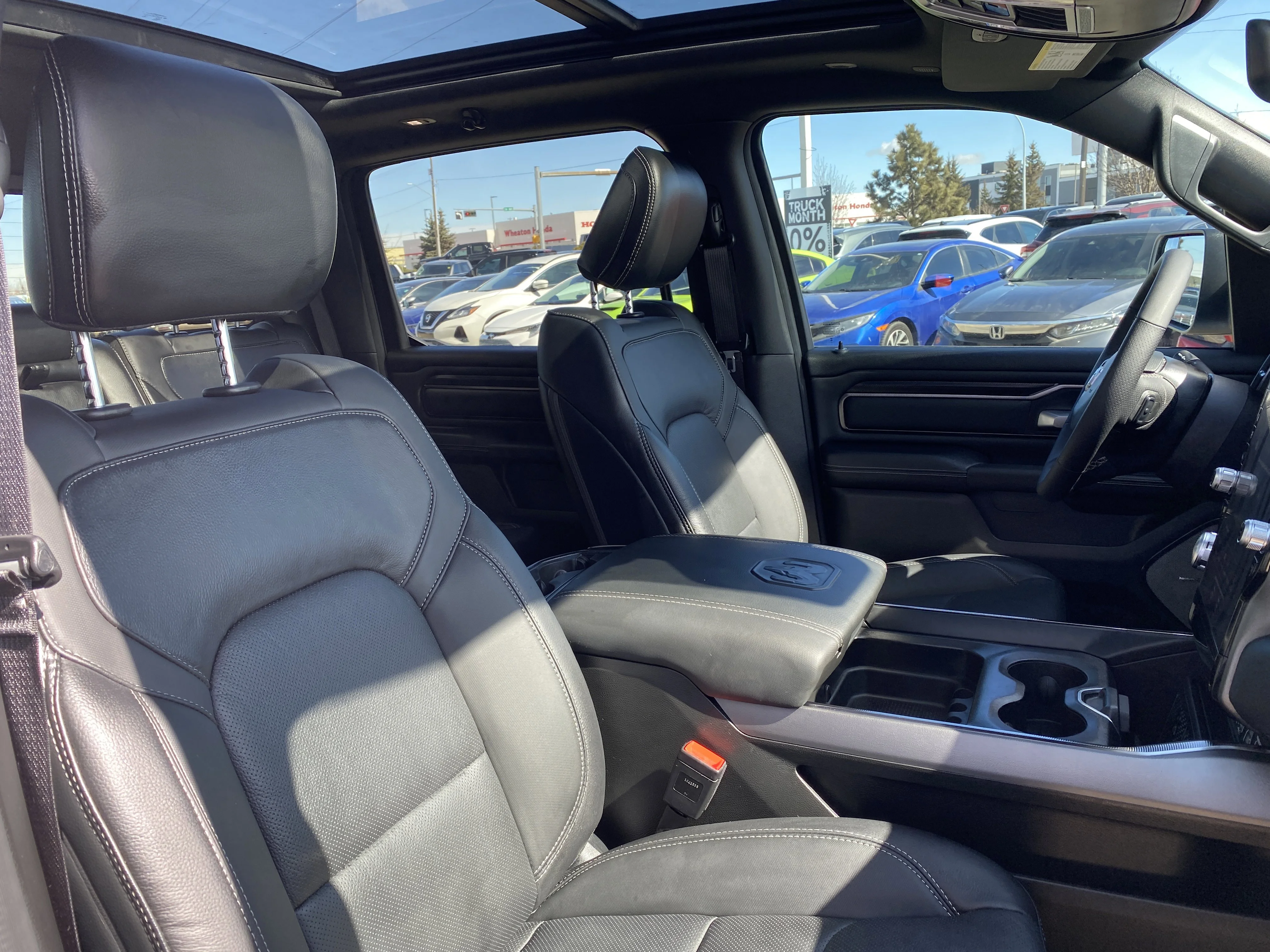 Certified Used 2025 White Ram Sport * PANORAMIC SUNROOF * FULL LEATHER * 360 CAMERA * image 22