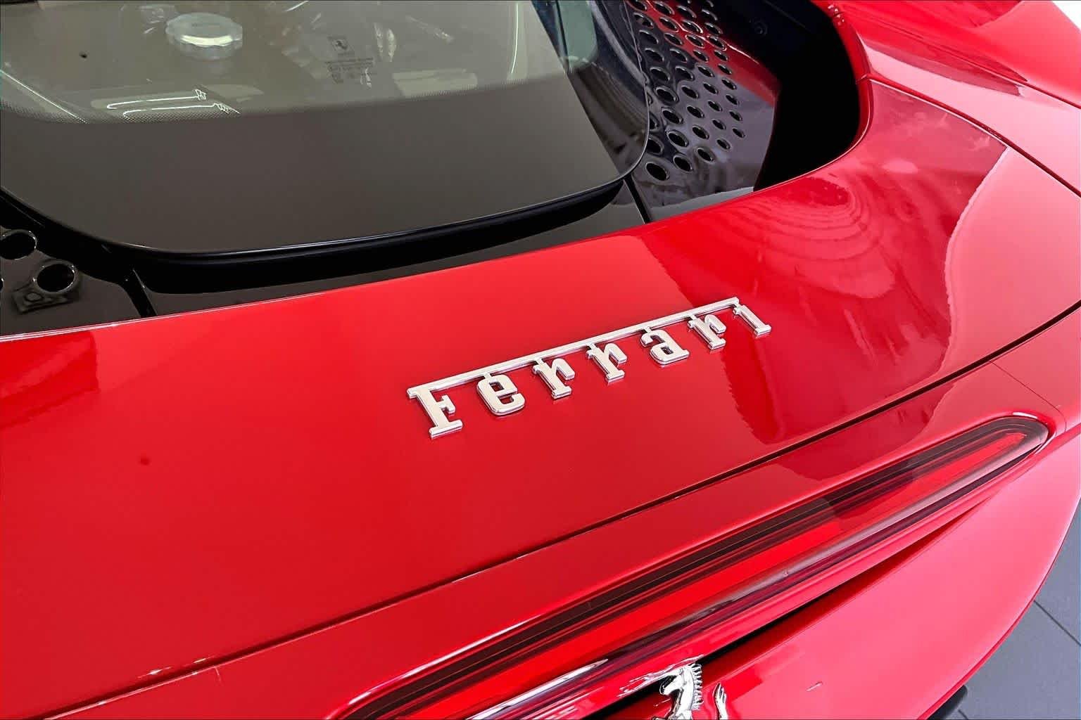 Used 2021  Ferrari  image 38