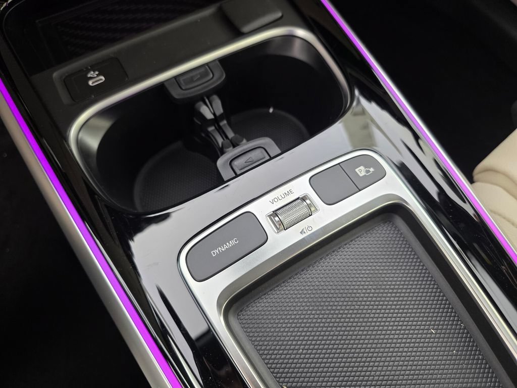 New 2026 Night Black Mercedes-Benz GLB 250 image 31