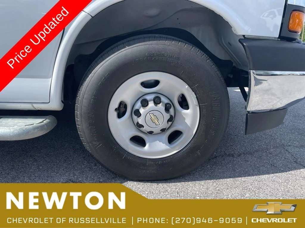 Certified Used 2024 Summit White Chevrolet Work Van image 33