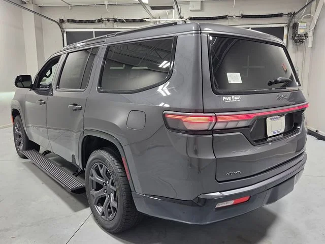 New 2026 Baltic-Gray Metallic Clear-Coat Exterior Paint Jeep Limited Altitude image 9