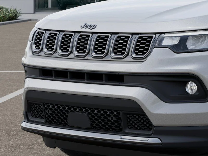New 2026 Silver Zynith Metallic Clearcoat Jeep Latitude image 11