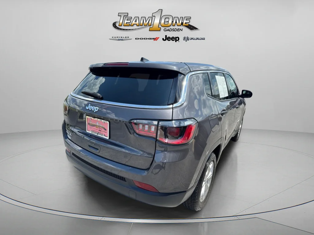 Used 2024 Baltic Gray Metallic Clearcoat Jeep Sport image 9