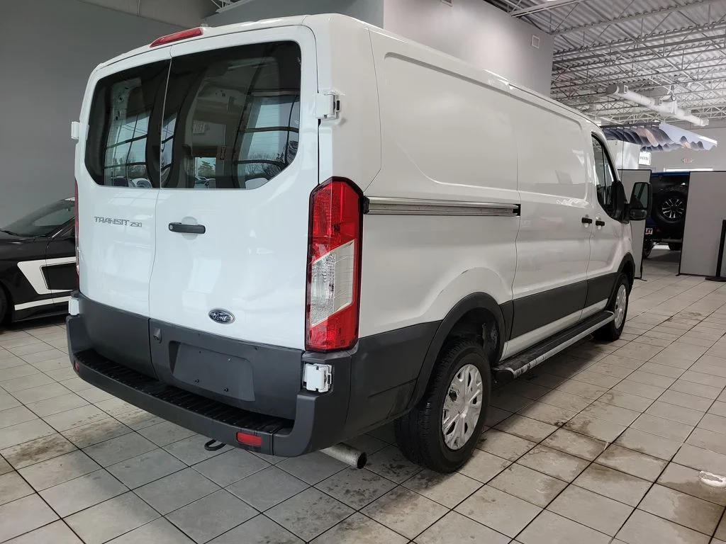 Used 2024 Oxford White Ford Base image 6