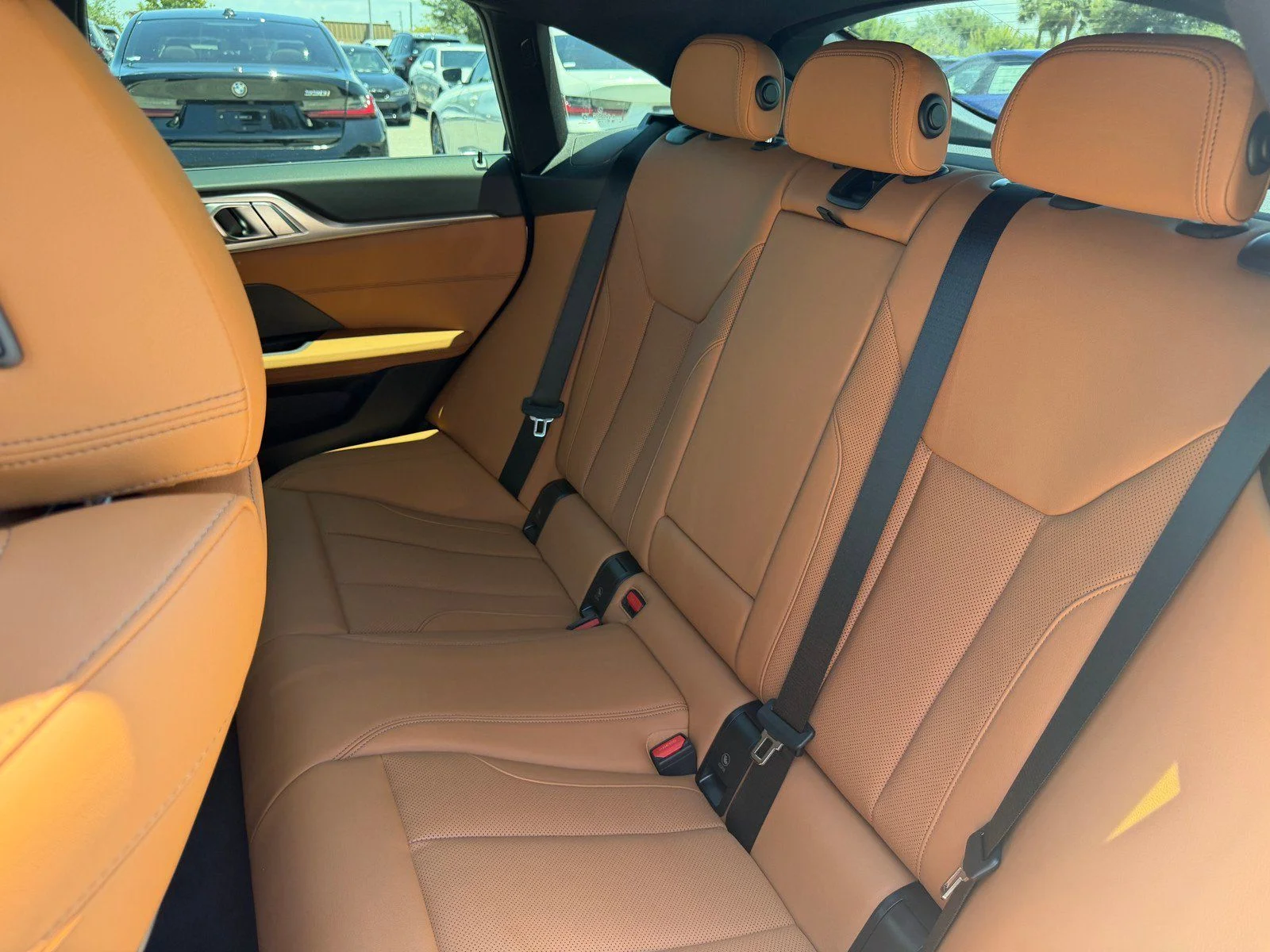 New 2026 Mineral White Metallic BMW M440i image 19