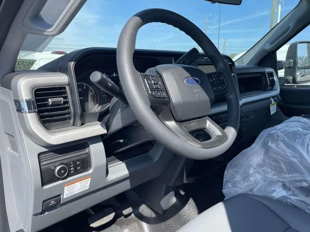 New 2026 White Ford XL image 19
